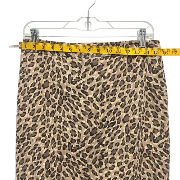 Loft Animal Leopard print pencil skirt. NWOT size 6. Shades of Brown & Tan. - Picture 9 of 10
